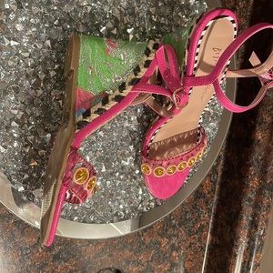 Betsy Johnson size 7 strappy wedges- never worn